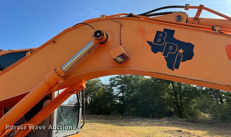 image for item DQ2187 2011 Doosan DX225LC  excavator