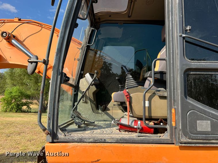 image for item DQ2187 2011 Doosan DX225LC  excavator