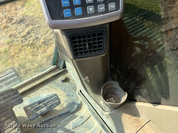 image for item DQ2187 2011 Doosan DX225LC  excavator