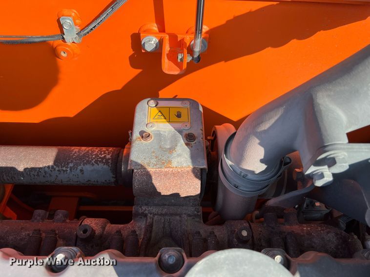 image for item DQ2187 2011 Doosan DX225LC  excavator