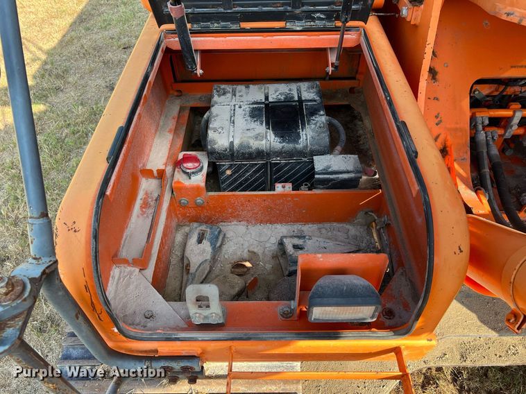 image for item DQ2187 2011 Doosan DX225LC  excavator