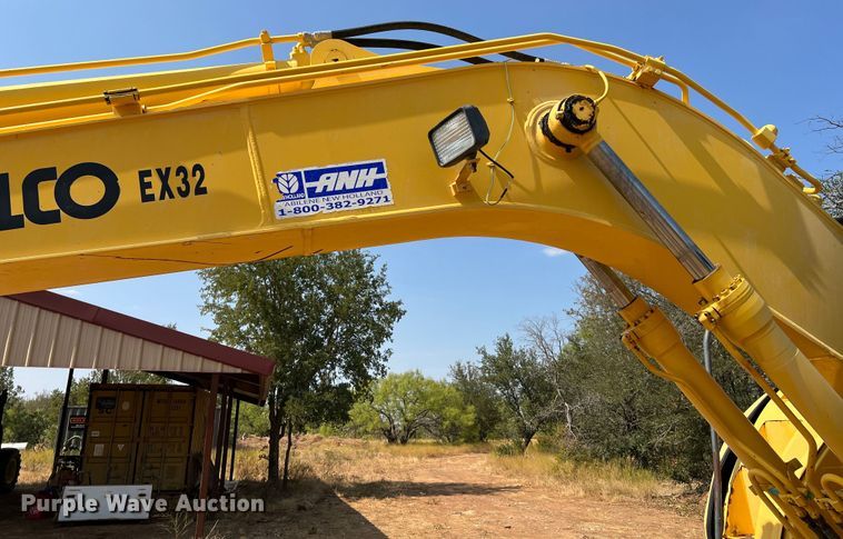 image for item DQ2198 2010 Kobelco SK140  excavator