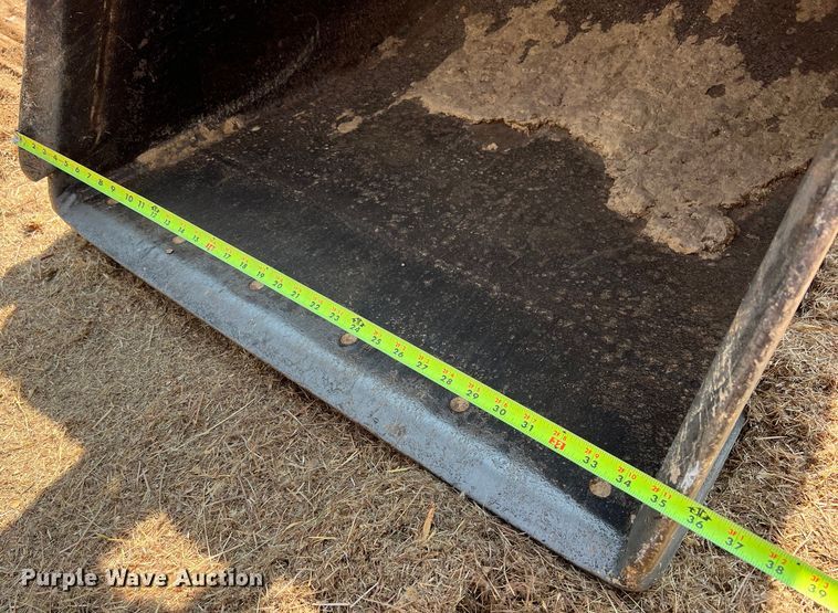 image for item DQ2198 2010 Kobelco SK140  excavator