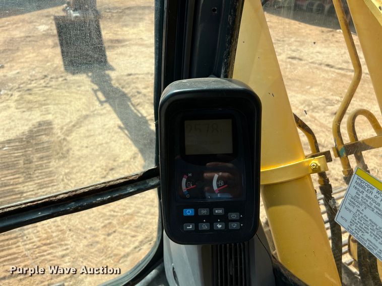 image for item DQ2198 2010 Kobelco SK140  excavator