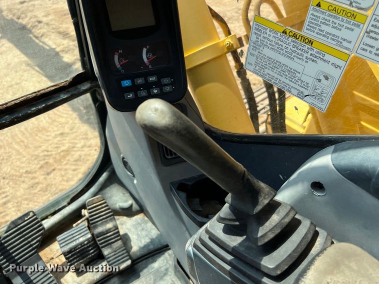 image for item DQ2198 2010 Kobelco SK140  excavator