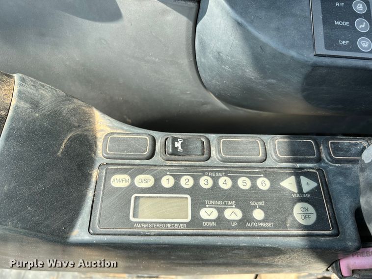 image for item DQ2198 2010 Kobelco SK140  excavator