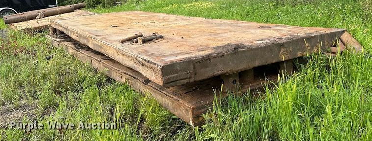 image for item DQ7352 Trench box