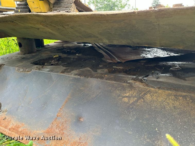 image for item DQ7352 Trench box