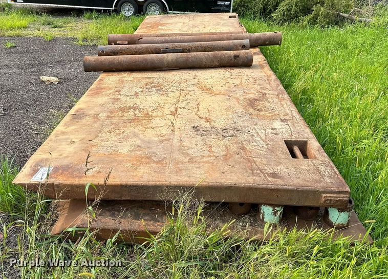 image for item DQ7353 Trench box