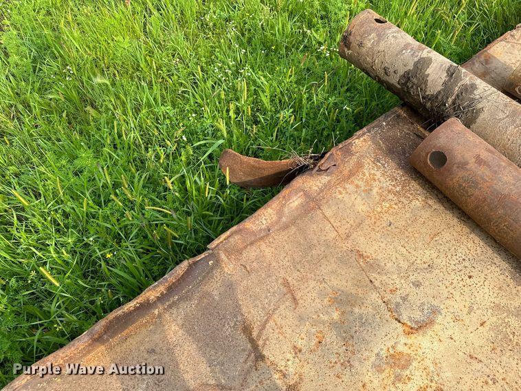 image for item DQ7353 Trench box