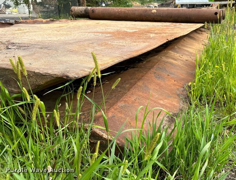 image for item DQ7353 Trench box