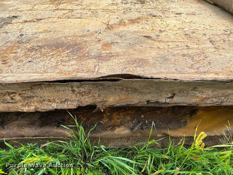 image for item DQ7353 Trench box