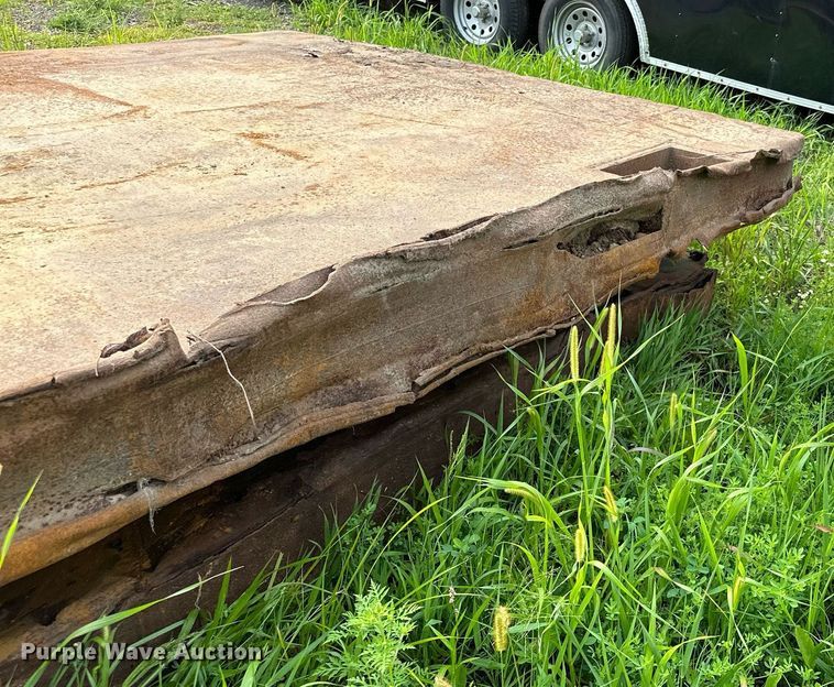 image for item DQ7353 Trench box