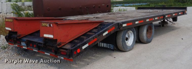 image for item DQ7360 1999 Towmaster T20  equipment trailer