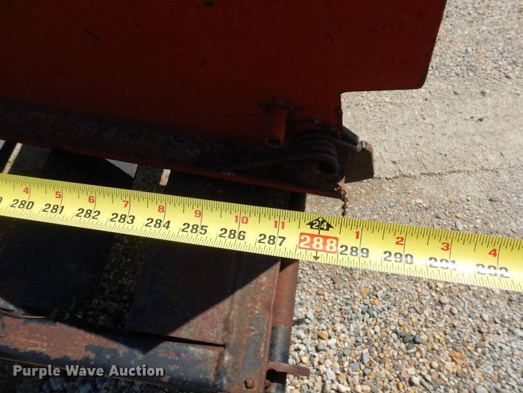 image for item DQ7360 1999 Towmaster T20  equipment trailer