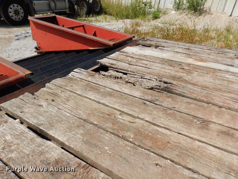 image for item DQ7360 1999 Towmaster T20  equipment trailer