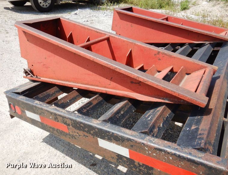 image for item DQ7360 1999 Towmaster T20  equipment trailer