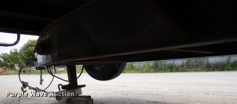 image for item DQ7360 1999 Towmaster T20  equipment trailer