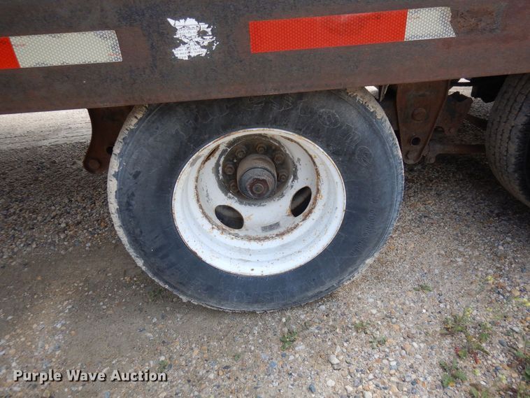 image for item DQ7360 1999 Towmaster T20  equipment trailer