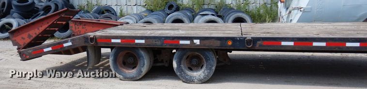 image for item DQ7361 1999 Towmaster T20  equipment trailer
