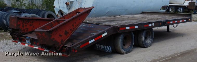 image for item DQ7361 1999 Towmaster T20  equipment trailer