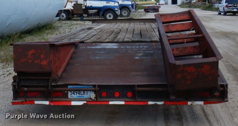 image for item DQ7361 1999 Towmaster T20  equipment trailer