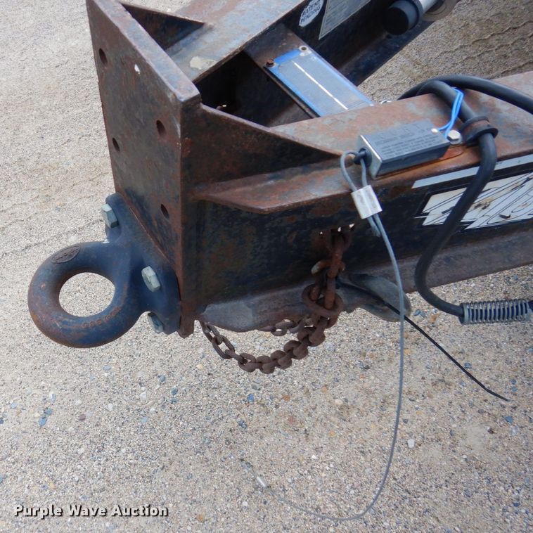 image for item DQ7361 1999 Towmaster T20  equipment trailer