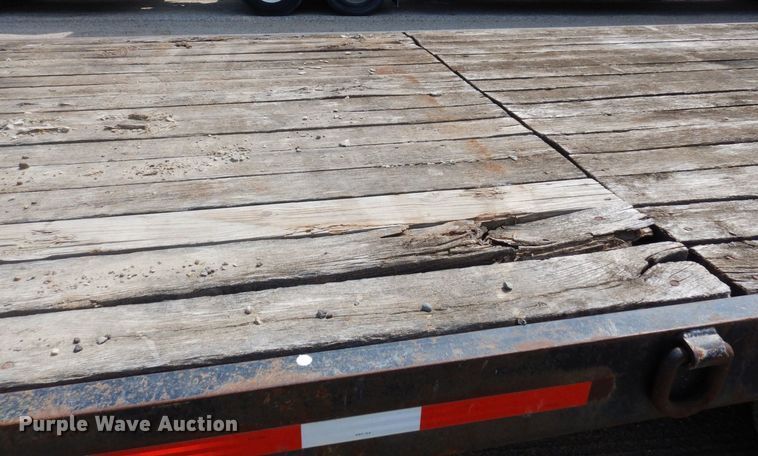 image for item DQ7361 1999 Towmaster T20  equipment trailer