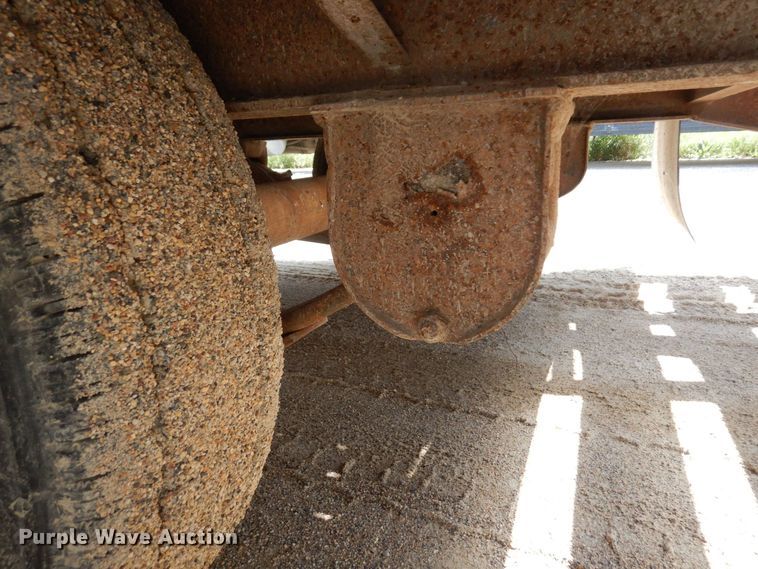 image for item DQ7361 1999 Towmaster T20  equipment trailer