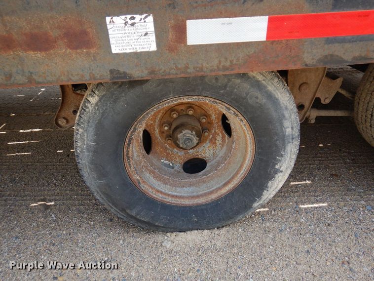 image for item DQ7361 1999 Towmaster T20  equipment trailer