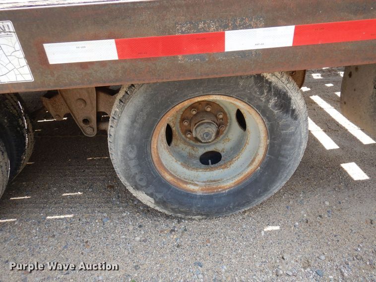 image for item DQ7361 1999 Towmaster T20  equipment trailer