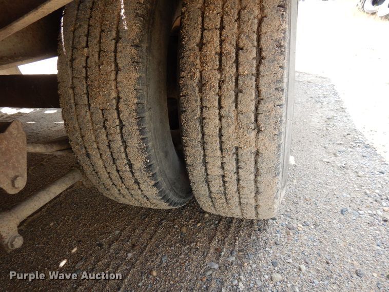 image for item DQ7361 1999 Towmaster T20  equipment trailer