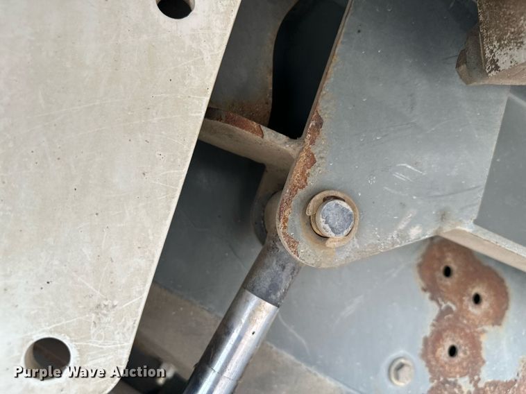 image for item DQ7364 2008 Elgin Pelican NP  street sweeper