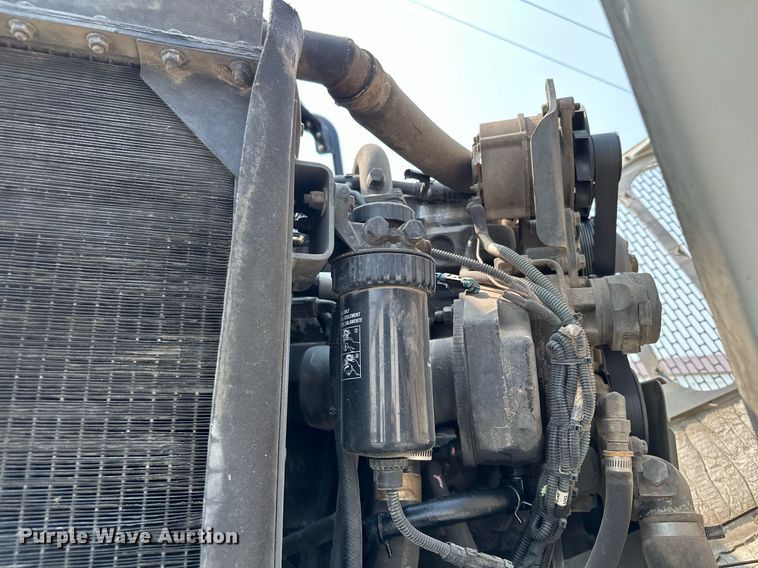 image for item DQ7364 2008 Elgin Pelican NP  street sweeper