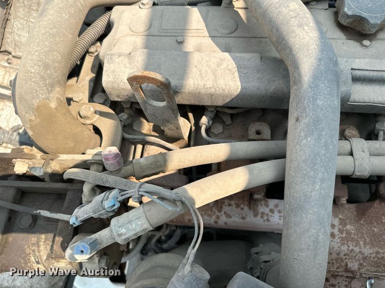 image for item DQ7364 2008 Elgin Pelican NP  street sweeper