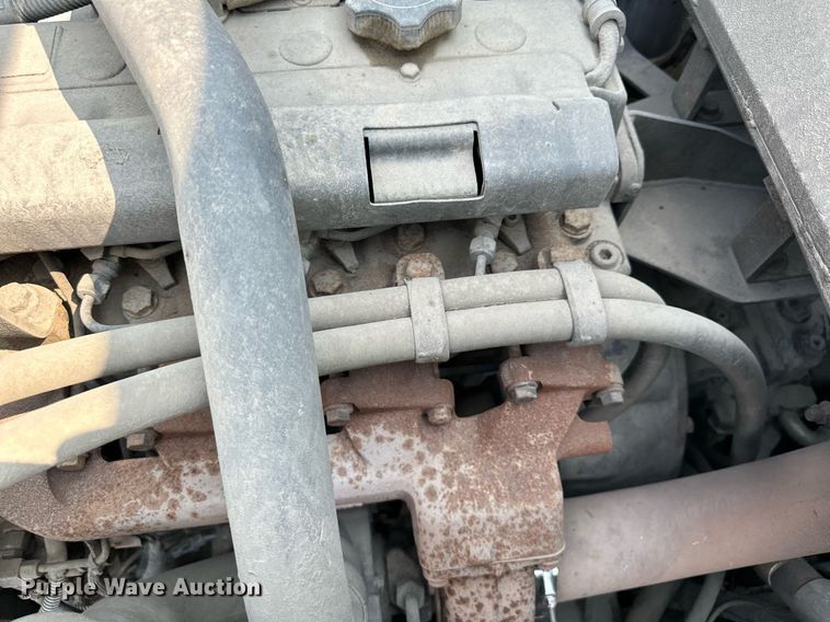 image for item DQ7364 2008 Elgin Pelican NP  street sweeper