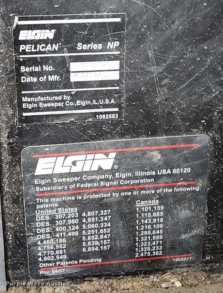 image for item DQ7364 2008 Elgin Pelican NP  street sweeper