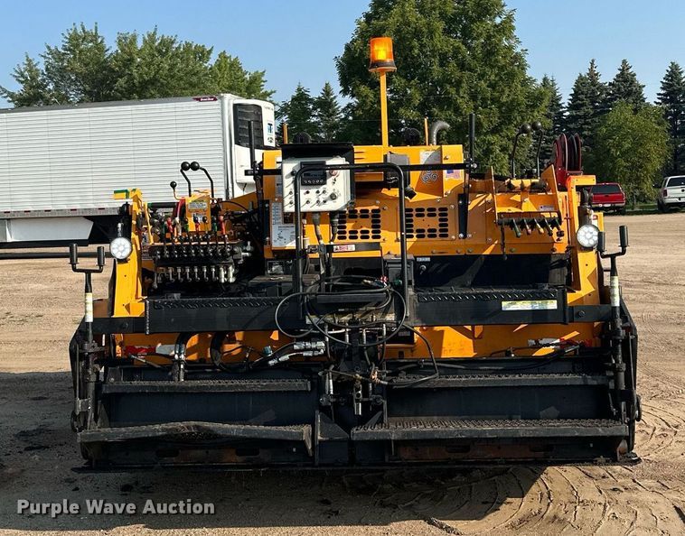 image for item DQ7365 2018 LeeBoy 8500D  paver