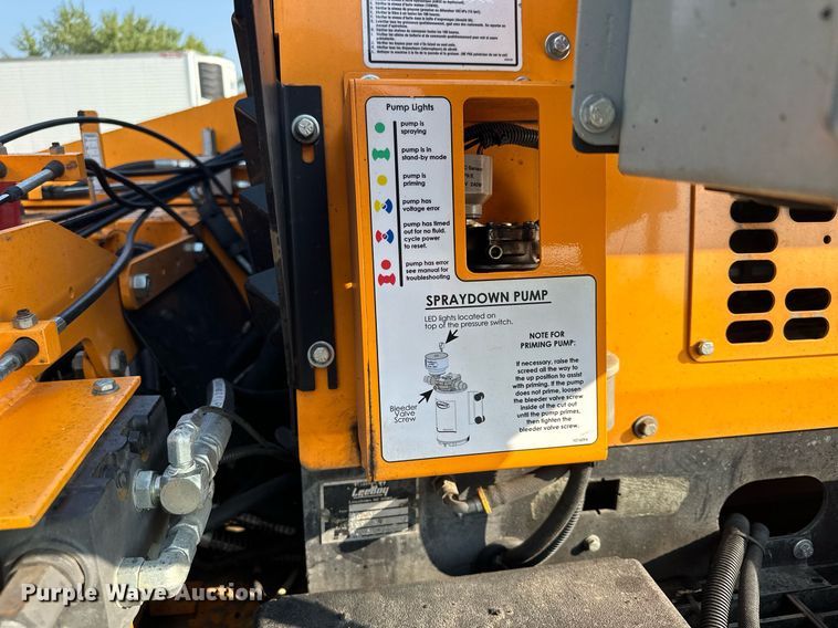 image for item DQ7365 2018 LeeBoy 8500D  paver