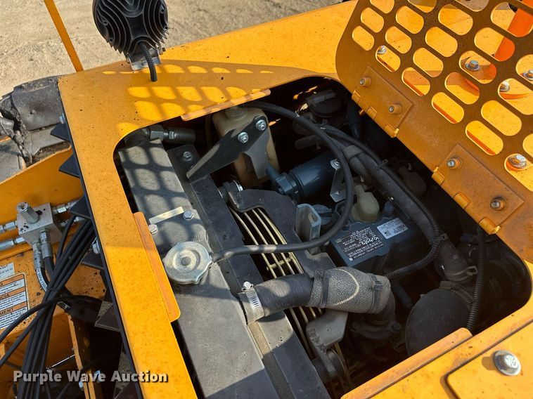 image for item DQ7365 2018 LeeBoy 8500D  paver