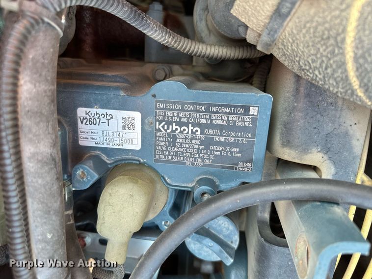 image for item DQ7365 2018 LeeBoy 8500D  paver