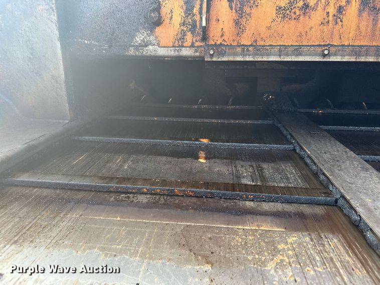 image for item DQ7365 2018 LeeBoy 8500D  paver