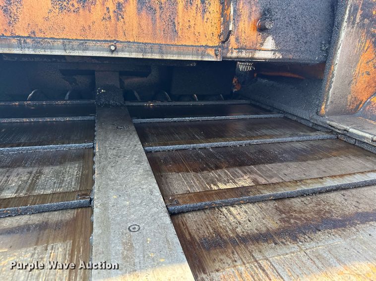 image for item DQ7365 2018 LeeBoy 8500D  paver