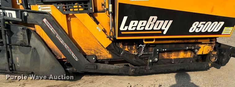 image for item DQ7365 2018 LeeBoy 8500D  paver