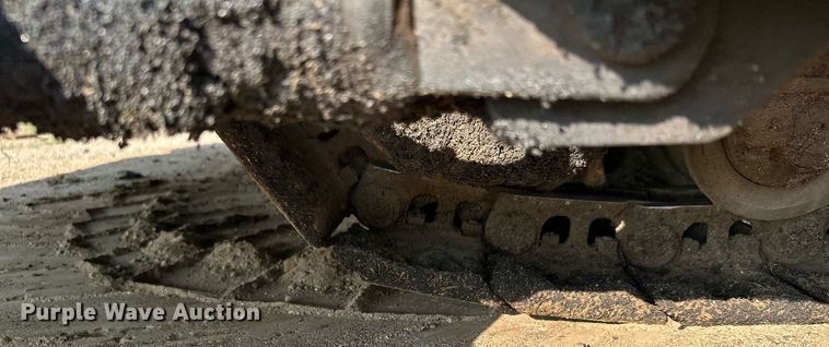 image for item DQ7365 2018 LeeBoy 8500D  paver