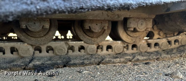 image for item DQ7365 2018 LeeBoy 8500D  paver