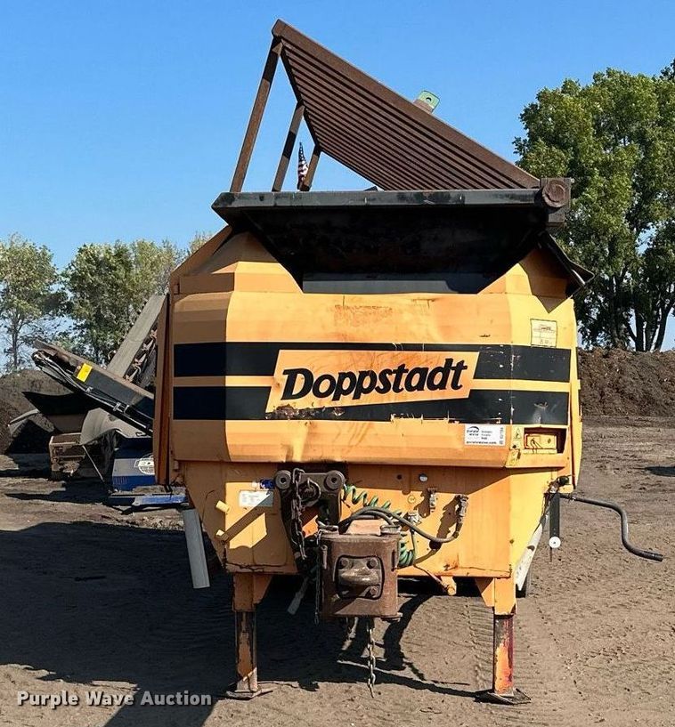 image for item DQ7366 2009 Doppstadt SM514 PROFI  trommel screen