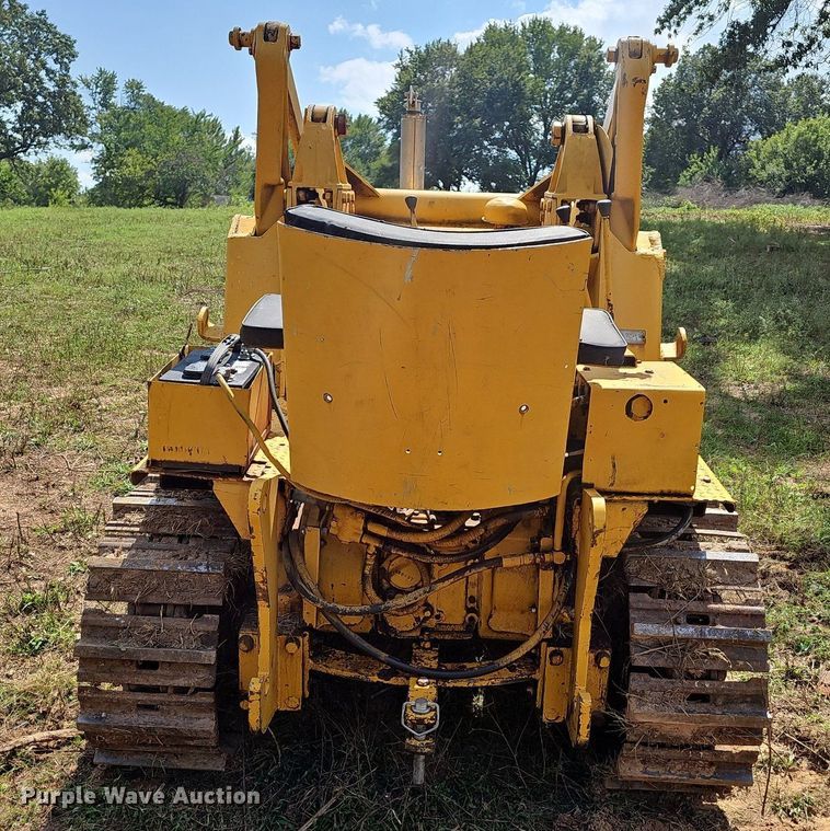 image for item DR3421 John Deere 831  track loader