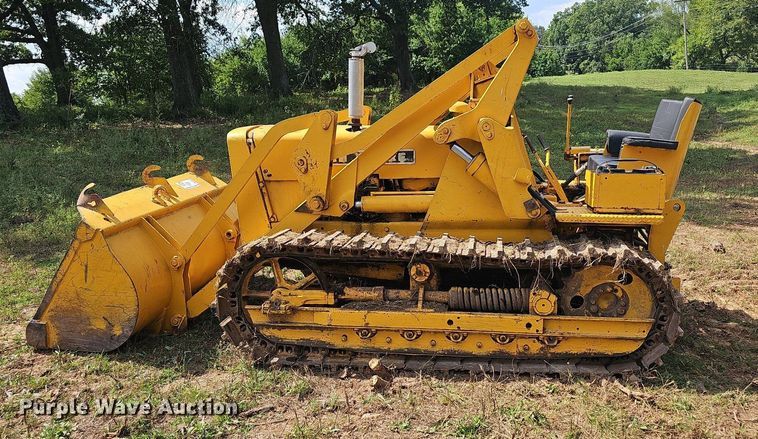 image for item DR3421 John Deere 831  track loader