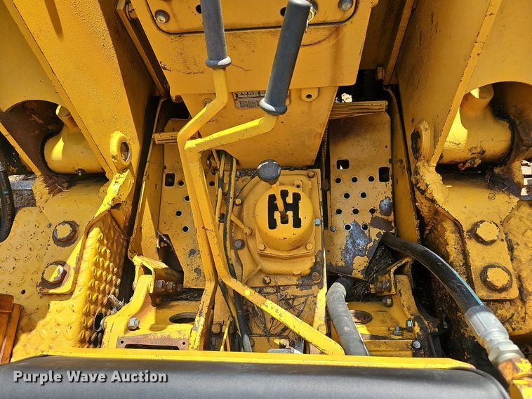 image for item DR3421 John Deere 831  track loader